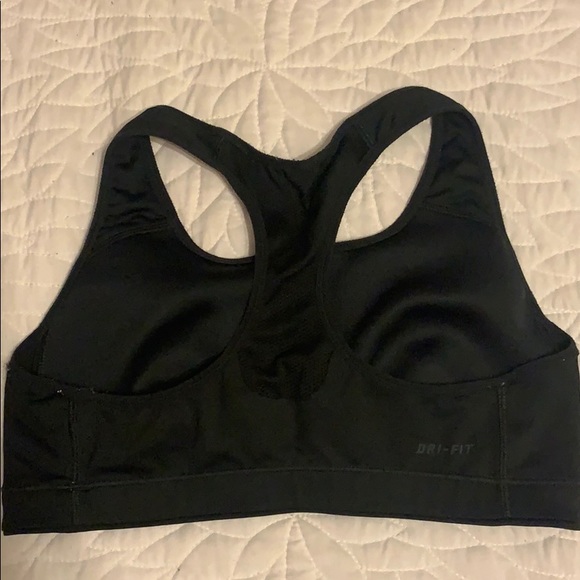 ✔️Nike Dri-Fit Sports Bra Size S Black - Picture 2 of 4